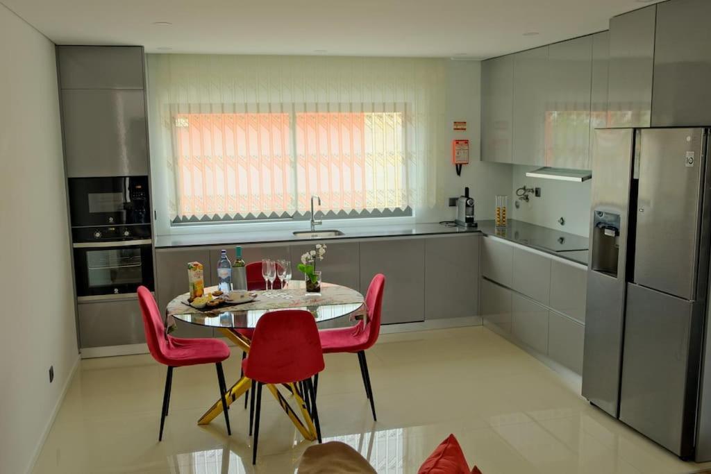אספוסנדה Avenida House A 700 Metros Da Praia מראה חיצוני תמונה